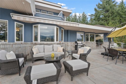 11680 Fairtide Rd, Ladysmith, BC 