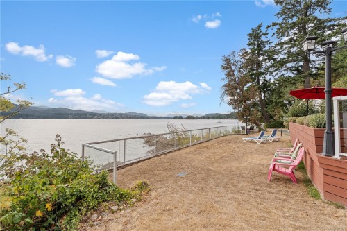 11680 Fairtide Rd, Ladysmith, BC 