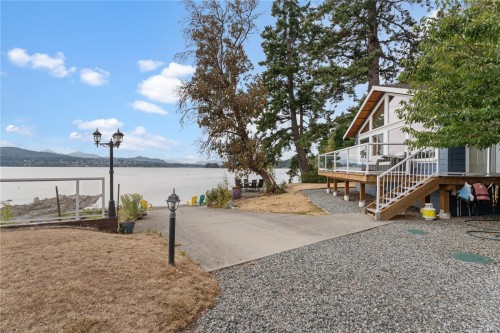 11680 Fairtide Rd, Ladysmith, BC 