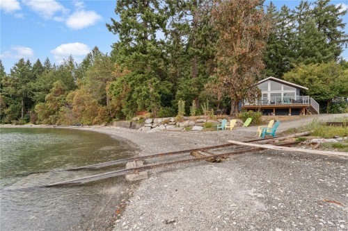11680 Fairtide Rd, Ladysmith, BC 