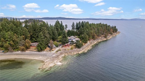 11680 Fairtide Rd, Ladysmith, BC 