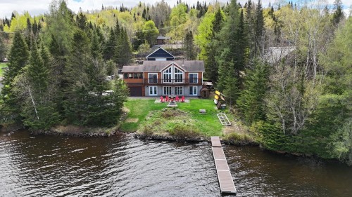 Face arrière - 55 Ch. Bélair, Val-Des-Lacs, QC - Outdoor With Body Of Water With Deck Patio Veranda