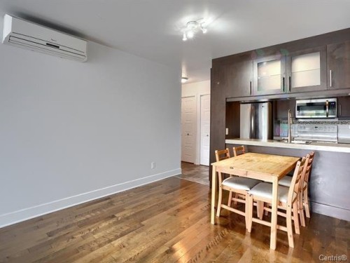 Living Room - 307-11891 Rue Lachapelle, Montréal (Ahuntsic-Cartierville), QC - Indoor Photo Showing Dining Room