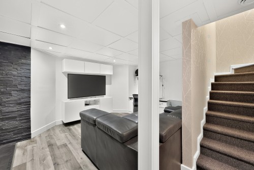 Salle familiale - 38 Rue Toupin, Saint-Constant, QC - Indoor Photo Showing Other Room