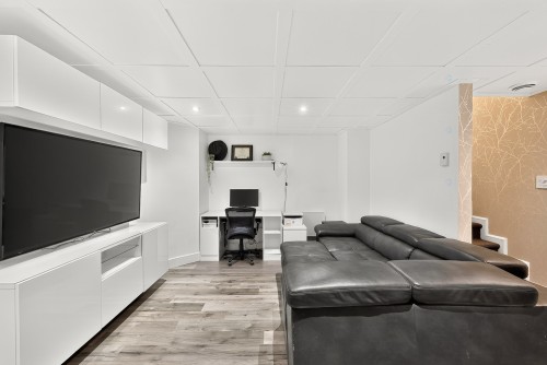 Salle familiale - 38 Rue Toupin, Saint-Constant, QC - Indoor