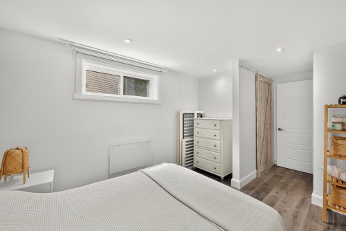 Chambre à coucher - 38 Rue Toupin, Saint-Constant, QC - Indoor Photo Showing Bedroom