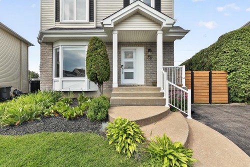Façade - 38 Rue Toupin, Saint-Constant, QC - Outdoor