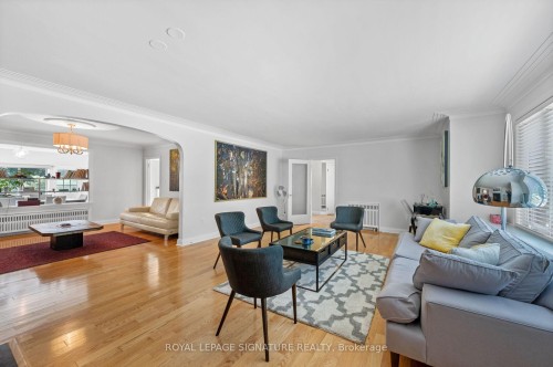 2234 Gordon Drive, Mississauga, ON - Indoor Photo Showing Living Room