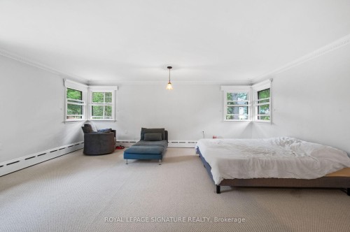 2234 Gordon Drive, Mississauga, ON - Indoor Photo Showing Bedroom