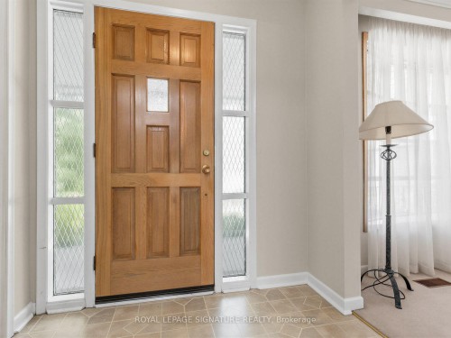 162 Bathgate Drive, Toronto, ON - Indoor Photo Showing Other Room