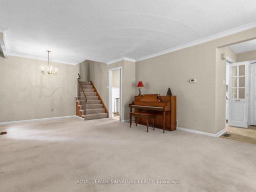 162 Bathgate Drive, Toronto, ON - Indoor Photo Showing Other Room