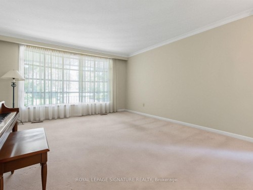 162 Bathgate Drive, Toronto, ON - Indoor Photo Showing Other Room