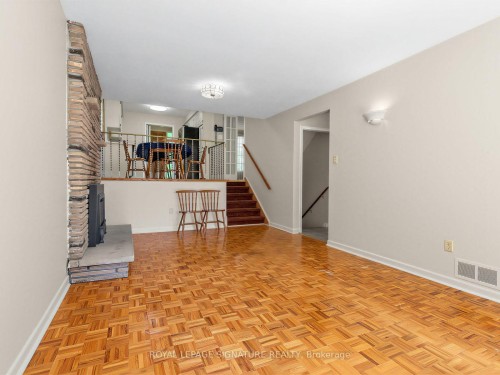 162 Bathgate Drive, Toronto, ON - Indoor Photo Showing Other Room