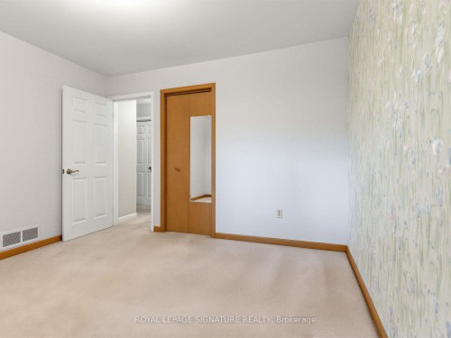 162 Bathgate Drive, Toronto, ON - Indoor Photo Showing Other Room