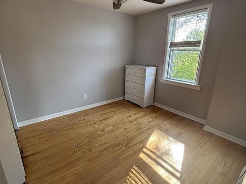 9 Ruttan St., Thunder Bay, ON - Indoor Photo Showing Other Room