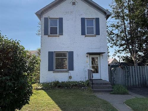 9 Ruttan St.  Thunder Bay, ON P7A 5C4