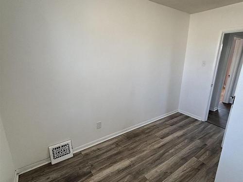 9 Ruttan St., Thunder Bay, ON - Indoor Photo Showing Other Room