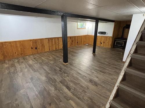 9 Ruttan St., Thunder Bay, ON - Indoor
