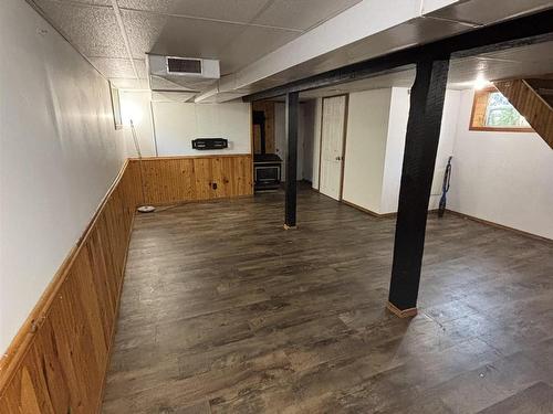 9 Ruttan St., Thunder Bay, ON - Indoor