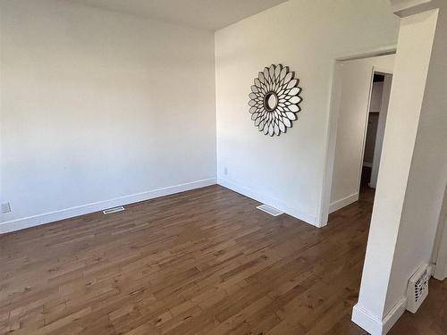 9 Ruttan St., Thunder Bay, ON - Indoor Photo Showing Other Room