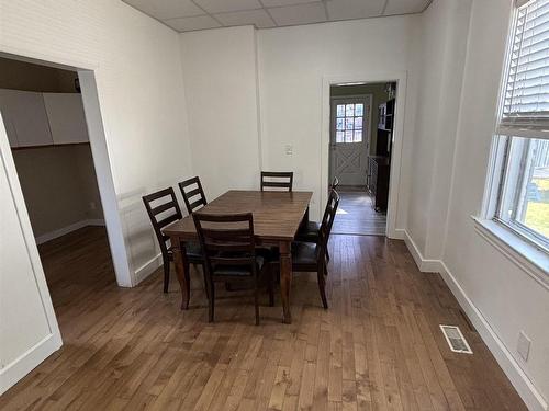 9 Ruttan St., Thunder Bay, ON - Indoor Photo Showing Dining Room