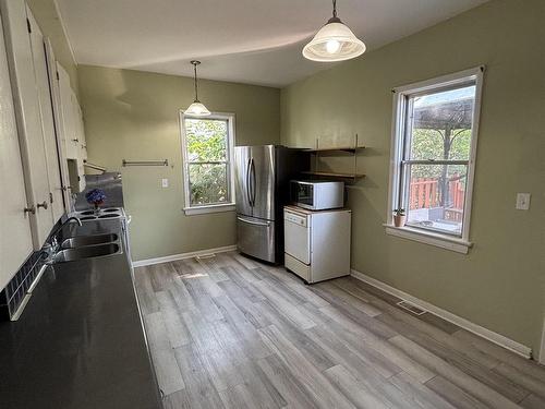 9 Ruttan St., Thunder Bay, ON - Indoor