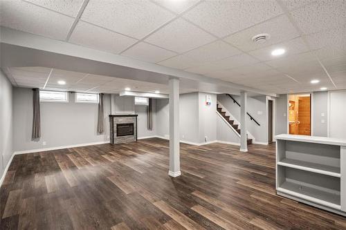 102 Ashbury Bay, Winnipeg, MB - Indoor