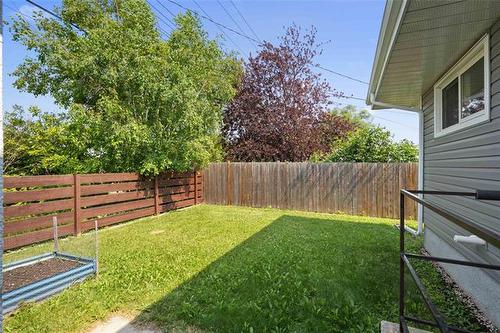 102 Ashbury Bay, Winnipeg, MB - Outdoor