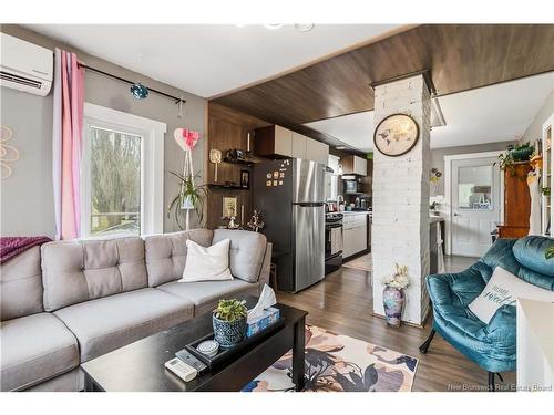 743 Salisbury Rd, Moncton, NB 
