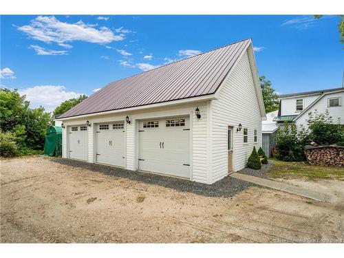 119 Saunders Rd, Mcadam, NB 