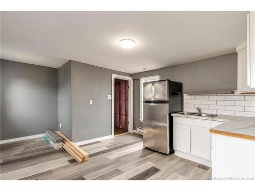167 Adelaide St, Saint John, NB - Indoor Photo Showing Kitchen With Double Sink