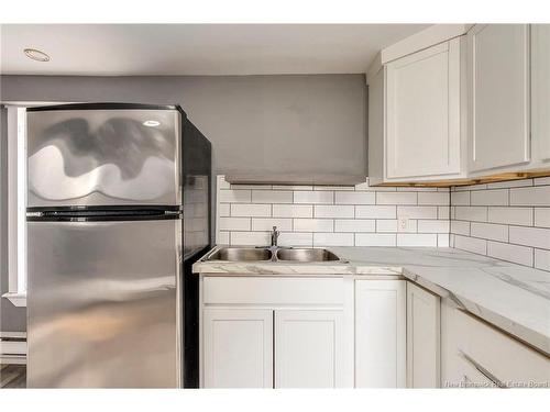 167 Adelaide St, Saint John, NB - Indoor Photo Showing Kitchen With Double Sink