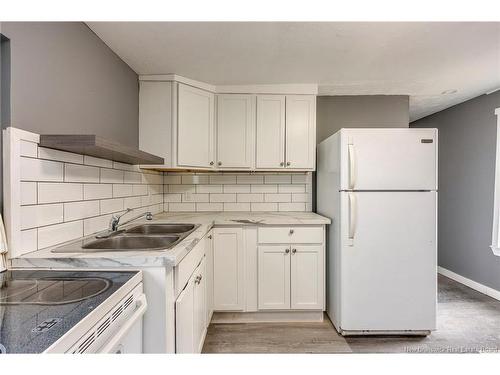 167 Adelaide St, Saint John, NB - Indoor Photo Showing Kitchen With Double Sink