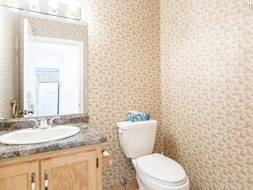 20 Connaught Avenue, Middleton, NS - Indoor Photo Showing Bathroom