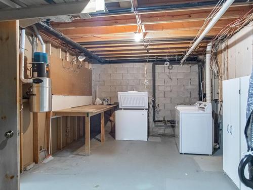 20 Connaught Avenue, Middleton, NS - Indoor Photo Showing Laundry Room