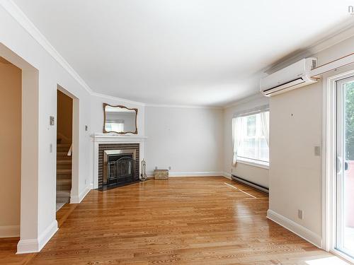 20 Connaught Avenue, Middleton, NS - Indoor With Fireplace