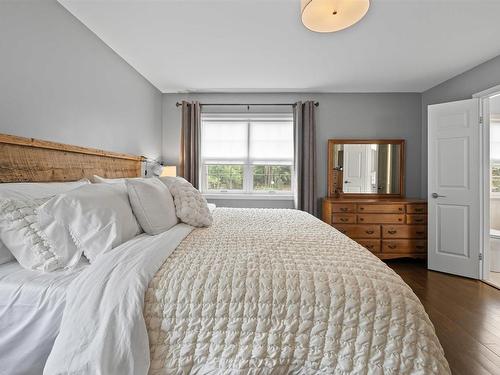 17 Oakley Avenue, Halifax, NS - Indoor Photo Showing Bedroom