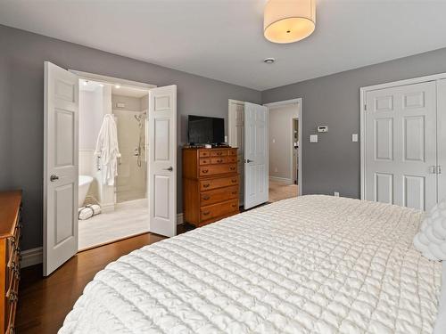 17 Oakley Avenue, Halifax, NS - Indoor Photo Showing Bedroom