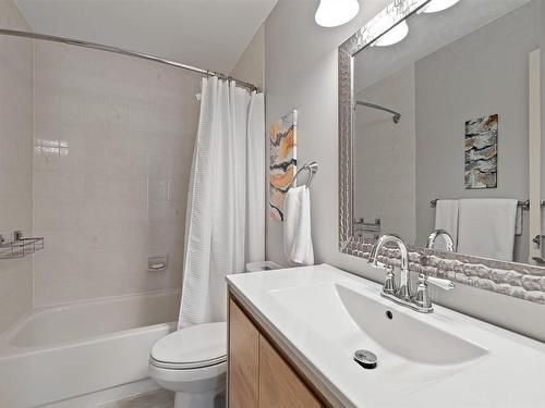 17 Oakley Avenue, Halifax, NS - Indoor Photo Showing Bathroom