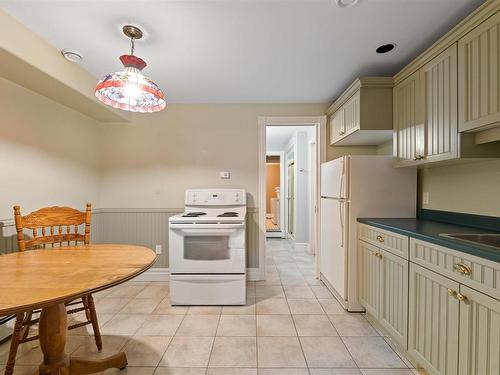 17 Oakley Avenue, Halifax, NS - Indoor Photo Showing Kitchen