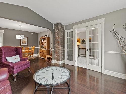 17 Oakley Avenue, Halifax, NS - Indoor Photo Showing Living Room