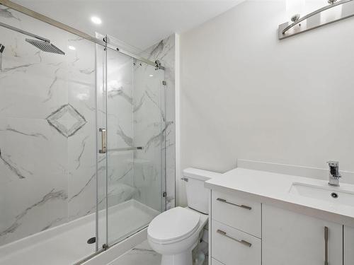 33 Flatrock Crescent, Beechville, NS - Indoor Photo Showing Bathroom