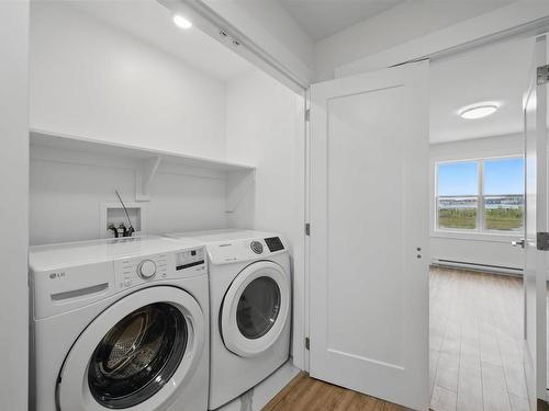 33 Flatrock Crescent, Beechville, NS - Indoor Photo Showing Laundry Room
