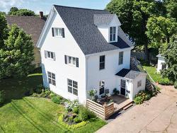 21 Winter Street  Summerside, PE C1N 1N2