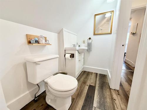 211 Winter Street, Summerside, PE - Indoor Photo Showing Bathroom