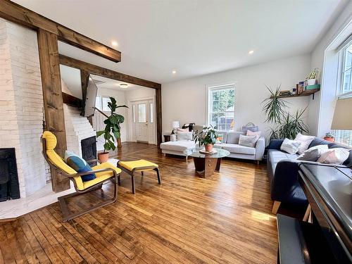 211 Winter Street, Summerside, PE - Indoor Photo Showing Living Room With Fireplace
