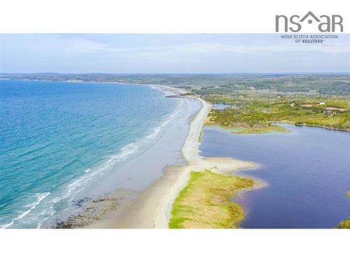 19 Lipkudamoonk Path, Clam Bay, NS 
