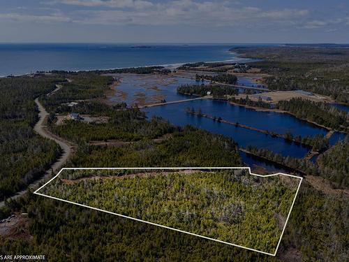 19 Lipkudamoonk Path, Clam Bay, NS 