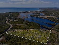 19 Lipkudamoonk Path Clam Bay, NS B0J 1Y0