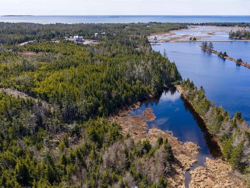 19 Lipkudamoonk Path, Clam Bay, NS 